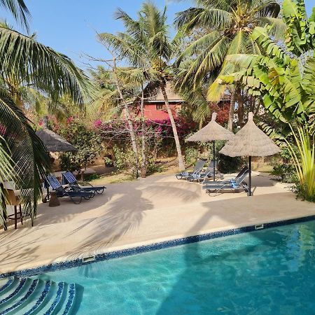 Le Souimanga Bleu Saly Bed and Breakfast Exteriör bild