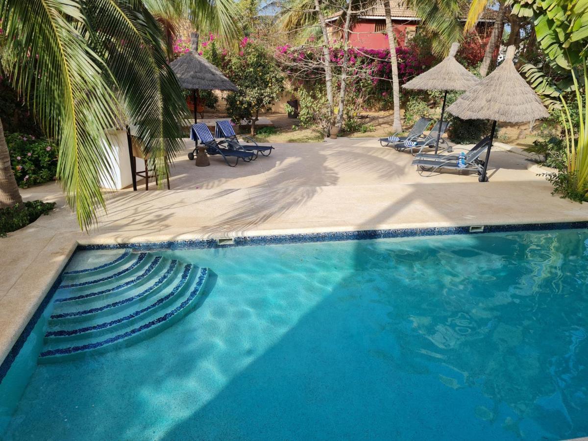 Le Souimanga Bleu Saly Bed and Breakfast Exteriör bild