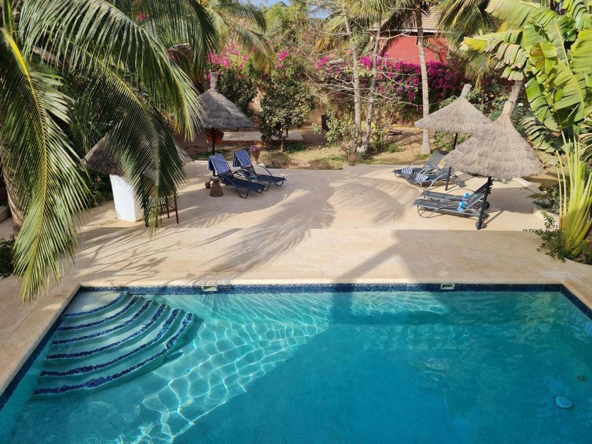 Le Souimanga Bleu Saly Bed and Breakfast Exteriör bild