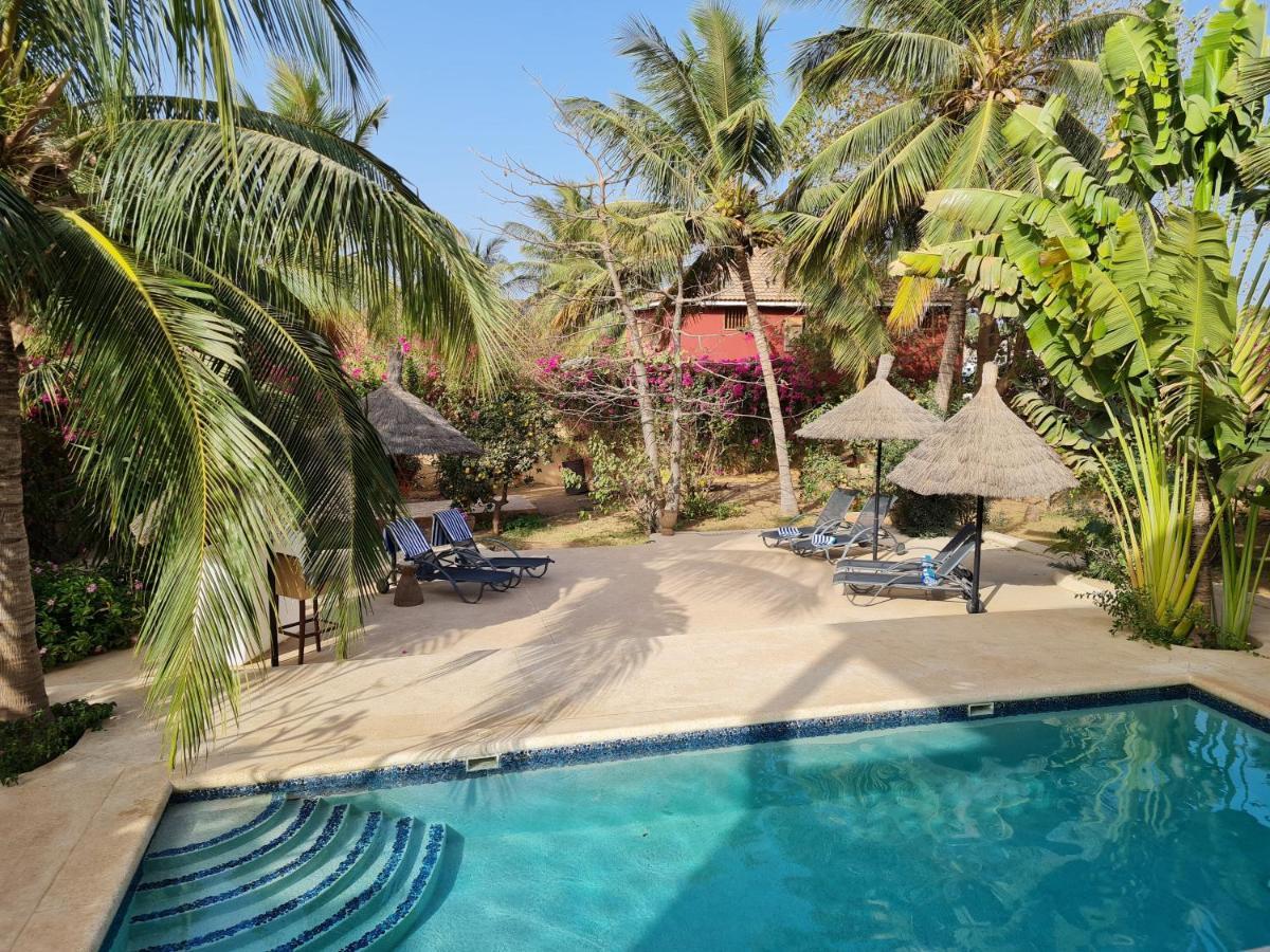 Le Souimanga Bleu Saly Bed and Breakfast Exteriör bild
