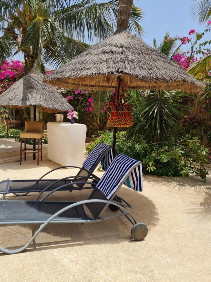 Le Souimanga Bleu Saly Bed and Breakfast Exteriör bild